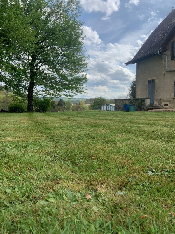 Débroussaillage des espaces verts à Bourgoin jallieu