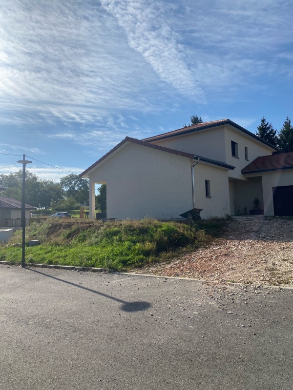 création des extérieurs d'une maison neuve à Bourgoin jallieu